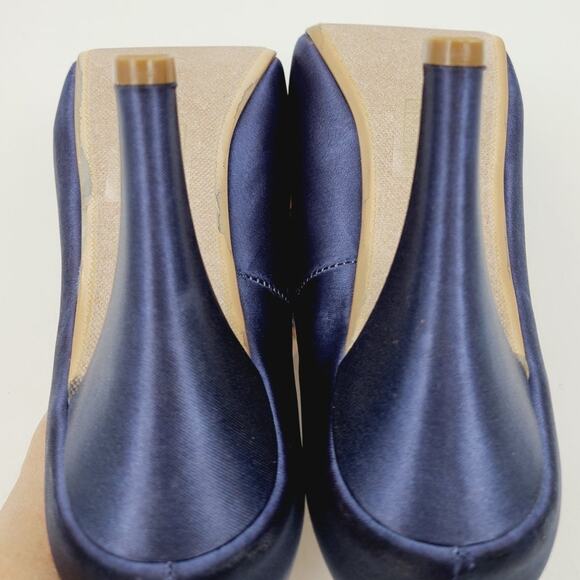 David's Bridal Navy Satin Peep Toe Pump, Size 7 M EUC - Picture 7 of 9